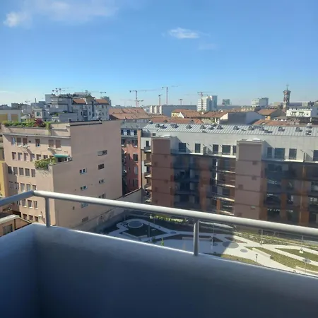 Apartment Porta Romana - Super With 2 Bedrooms & 2 Bathrooms Fully Equipped Kitchen Living Wi Fi Balcony Metro Line Porta Romana