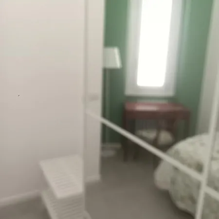 Porta Romana - Super With 2 Bedrooms & 2 Bathrooms Fully Equipped Kitchen Living Wi Fi Balcony Metro Line Porta Romana Apartment *