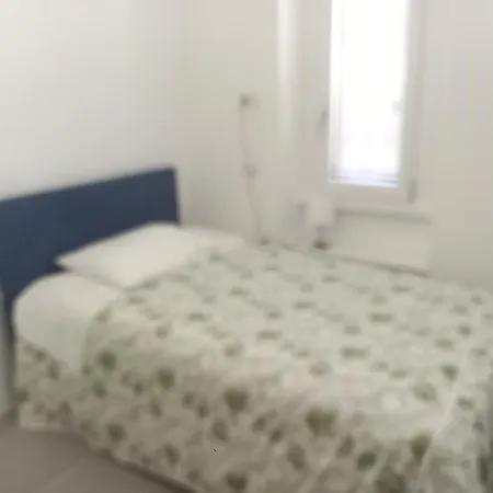 Porta Romana - Super With 2 Bedrooms & 2 Bathrooms Fully Equipped Kitchen Living Wi Fi Balcony Metro Line Porta Romana *