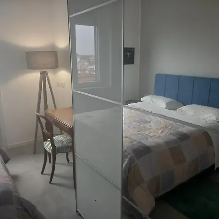 Porta Romana - Super With 2 Bedrooms & 2 Bathrooms Fully Equipped Kitchen Living Wi Fi Balcony Metro Line Porta Romana *